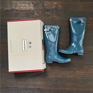 Hunter tall boots - women’s size 7 - teal blue